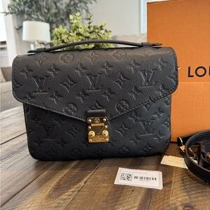 Louis Vuitton Black Embossed Monogram Leather Pochette Metis